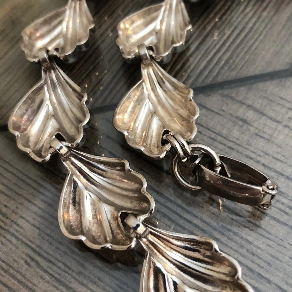 Vintage Silvertone Statement Necklace Leave or Shell Shapes - Picture 5 of 14